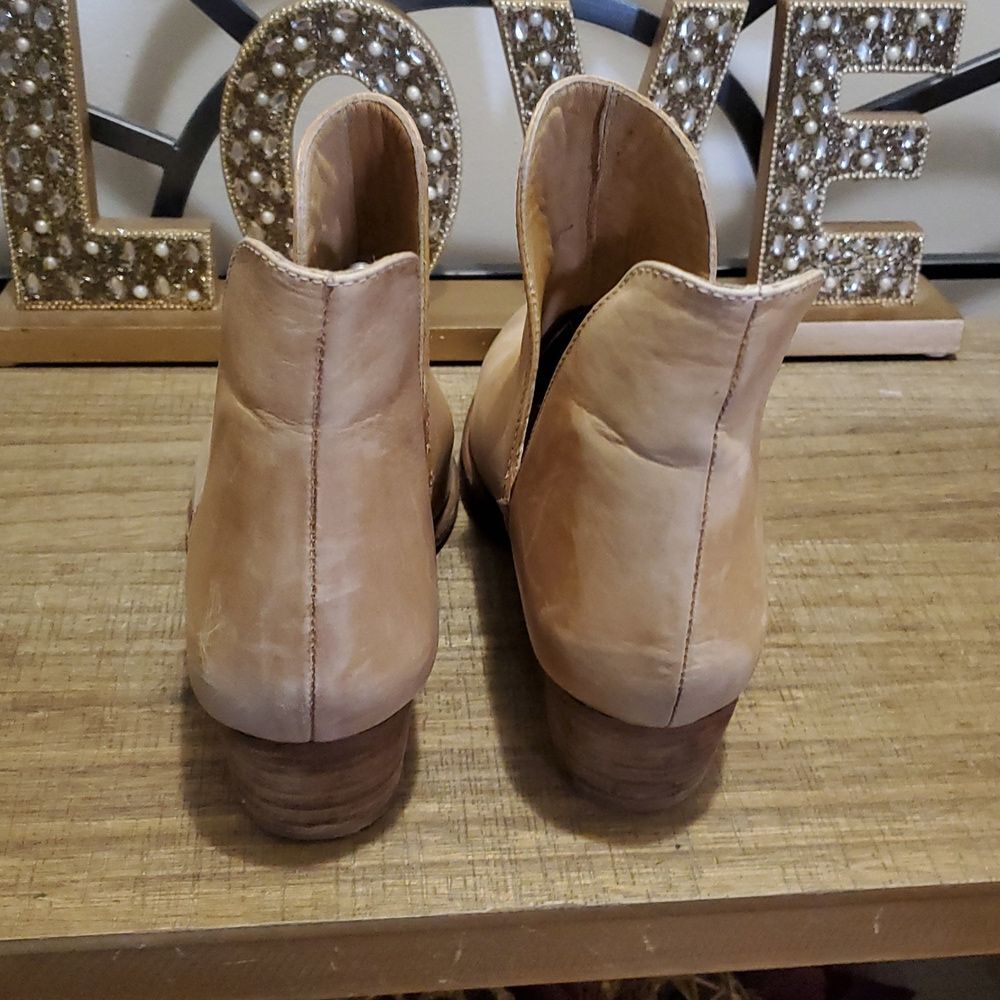 Free People Charm Double V Tan Buttery Soft Leather Slip On Booties US 8.5 Boho - Picture 3 of 10
